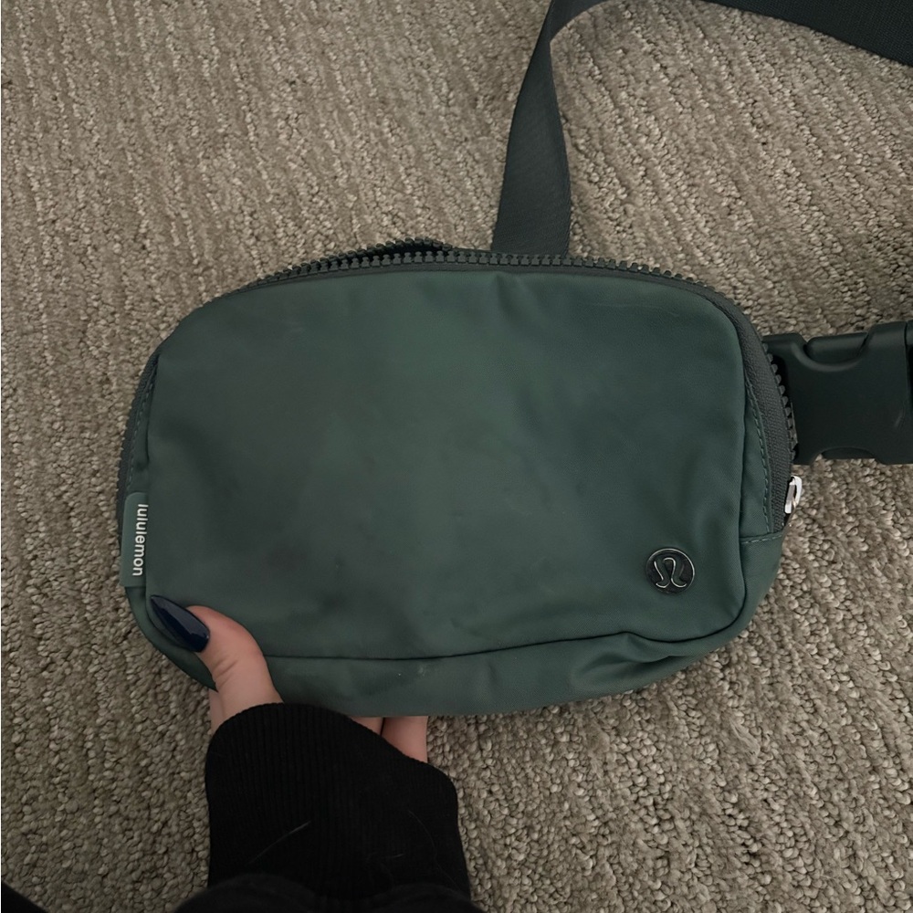 LULULEMON BELT BAG